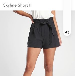 Like New Athleta Skyline Shorts sz 4 Black